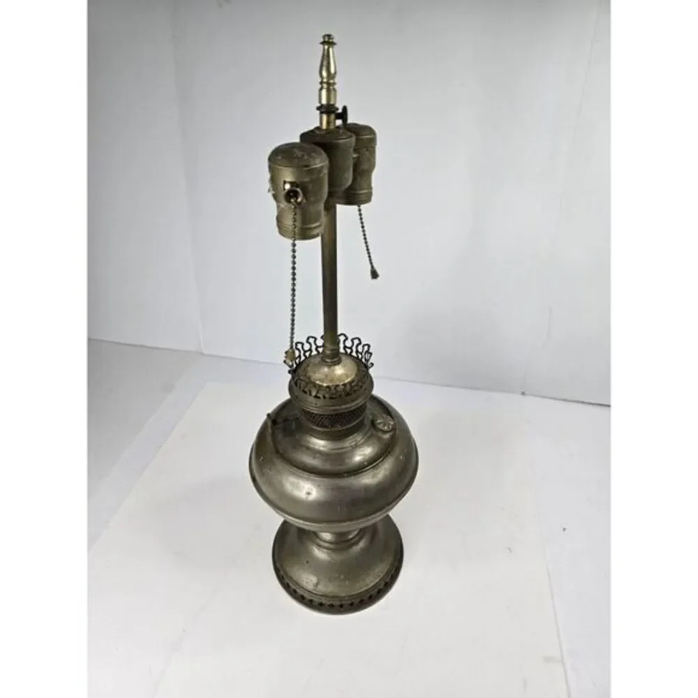 Collectable Vintage Antique Aladdin Oil‎ Lamp Converted Electric Light Vtg Rare